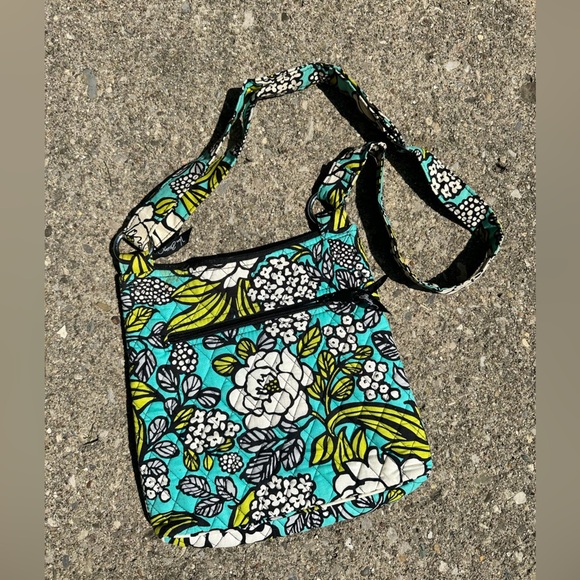 Vera Bradley - Island Blooms - Triple Zip Hipster Crossbody Purse Retired Design - Picture 2 of 6